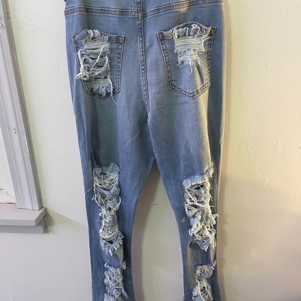 Distressed jeans - Picture 3 of 3
